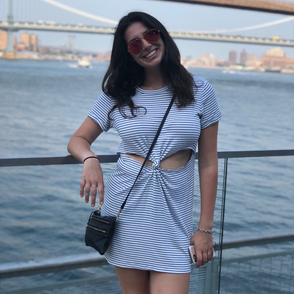 Meet your Posher, Lily